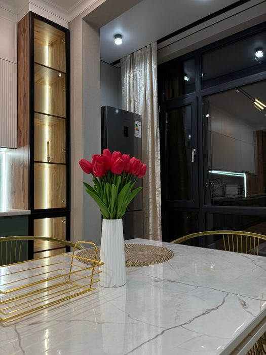 Люкс апартамент жалға беріледі.