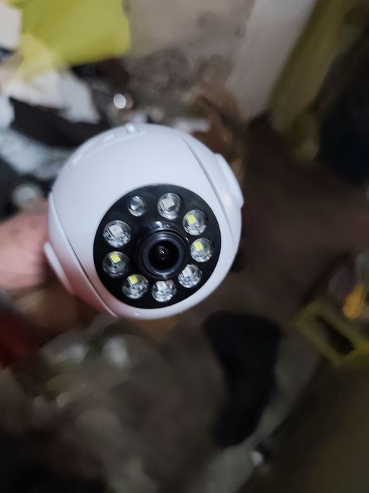 Камери за наблюдение с фасонка