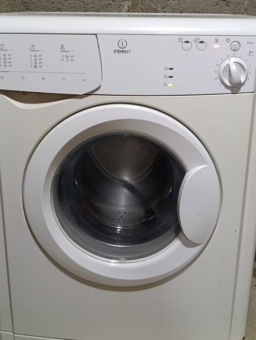 Стиральная машина автомат Indesit