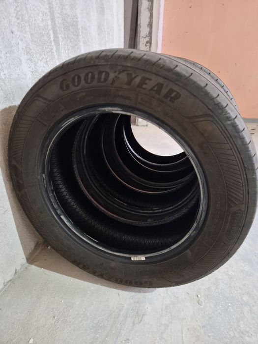 Anvelope Goodyear Efficientgrip Performance 2 215 60 R16 99H