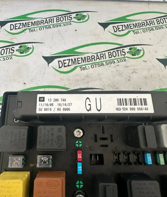 Panou sigurante si relee 5DK 008 668-48 Opel Astra 2005