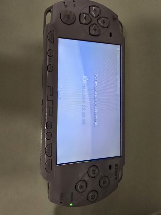 Прошитый psp 2000 торг есть
