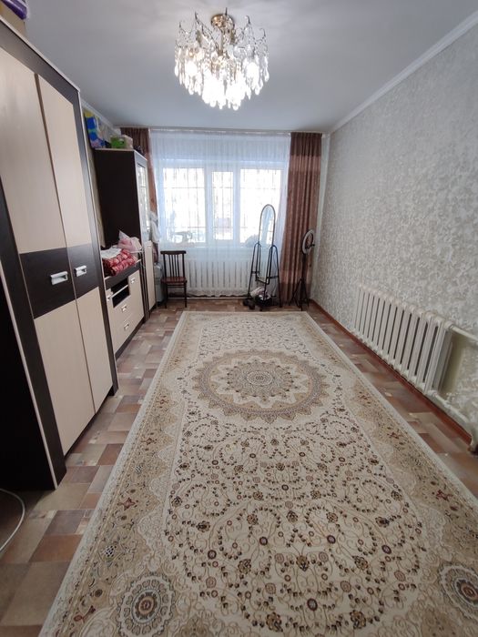 Продается 3-комн (7-29, 1 эт)