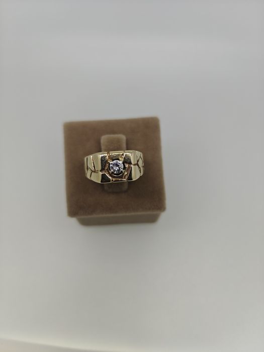 Ghiul masivă aur 10k 14.37grcu diamant central 0.36Ct (r)