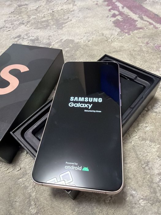 Telefonul Samsung Galaxy S22 - 256GB