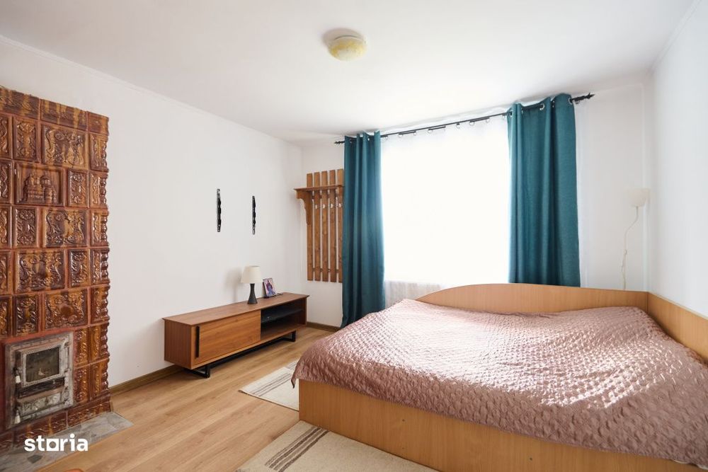 Casa de vacanta sau pensiune in Dambovicioara 5 camere, 5 bai, 6412 mp