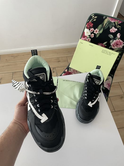 Adidasi OFF White ODSY 1000