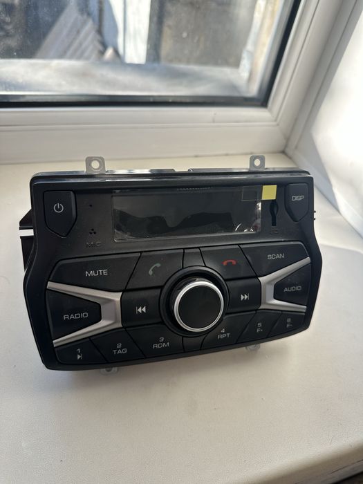 Продам магнитофон в Lada vesta