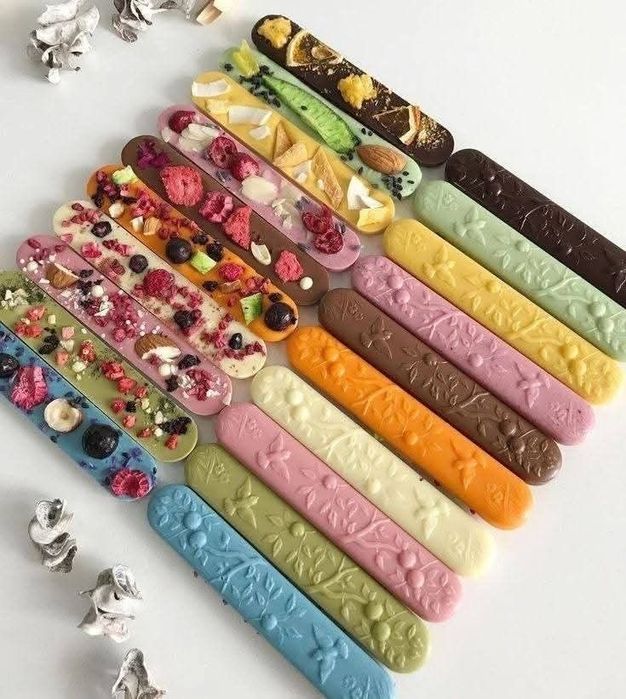 Десерты к 8 марта , клубника в шоколаде