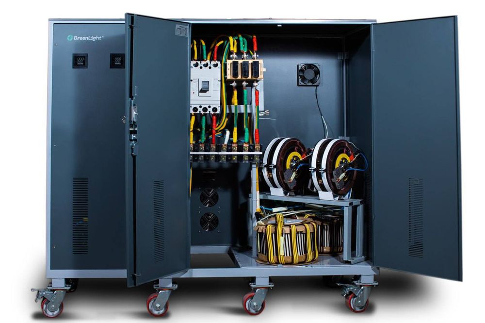 Green light стабилизатор трёхфазный латорный и релейный