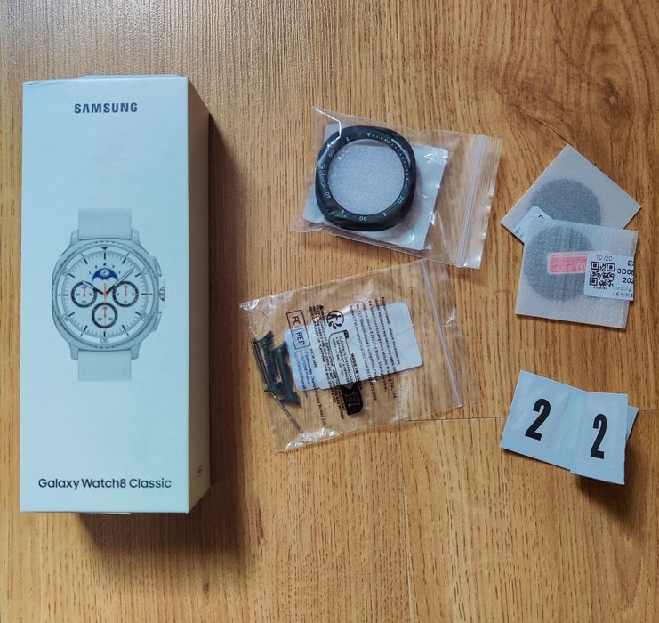 Samung Galaxy Watch8 Classic + accesorii