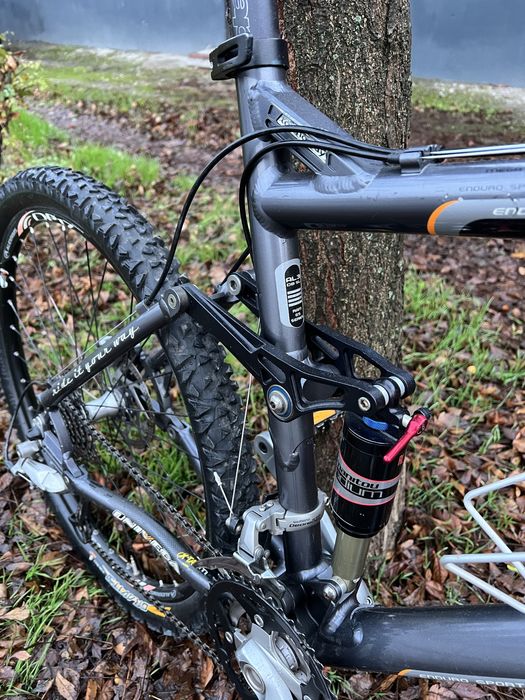 Bicicleta Enduro Univega Ram Es-970 [ Echipare Deore Lx ] Impecabila.