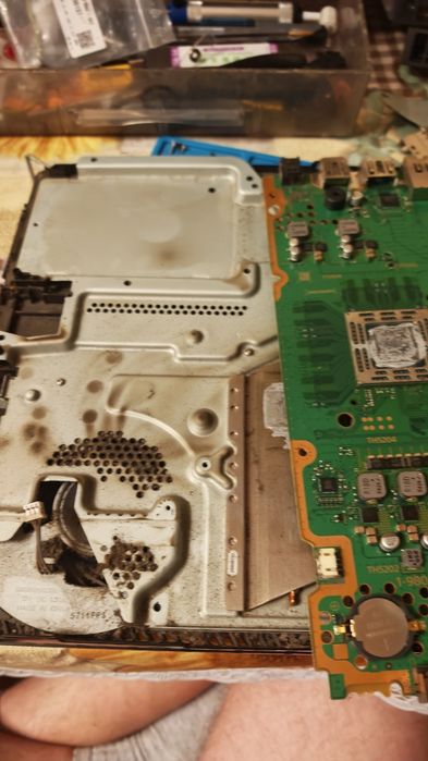 Revizii si reparatii console/laptopuri/calculatoare