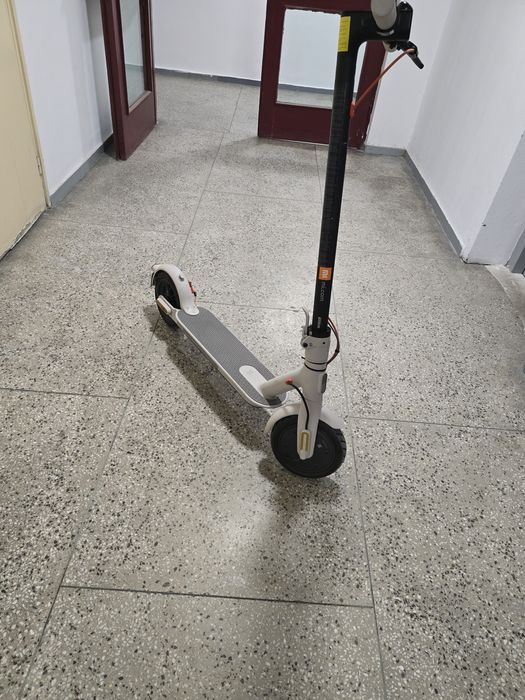 Vand trotineta electrica