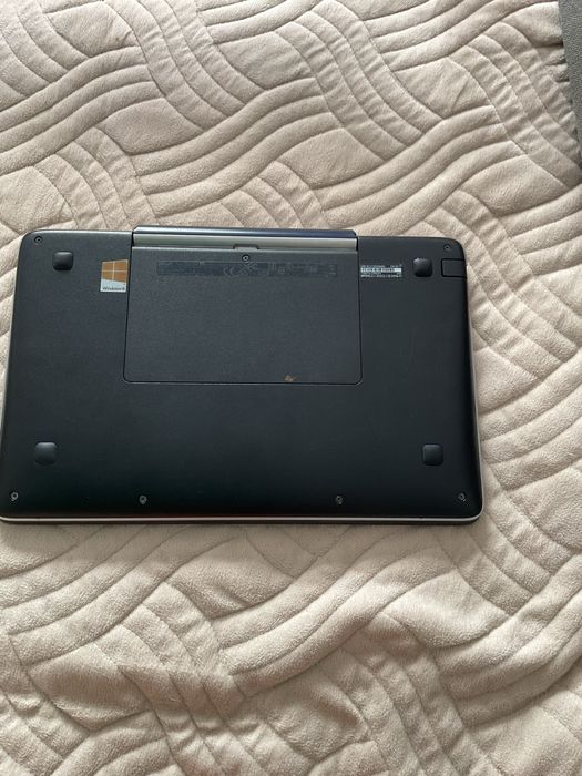 Продам ноутбут трансформер