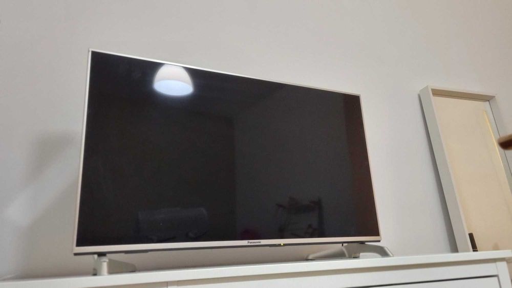 Televizor Panasonic 4K ULTRA HD Smart TV