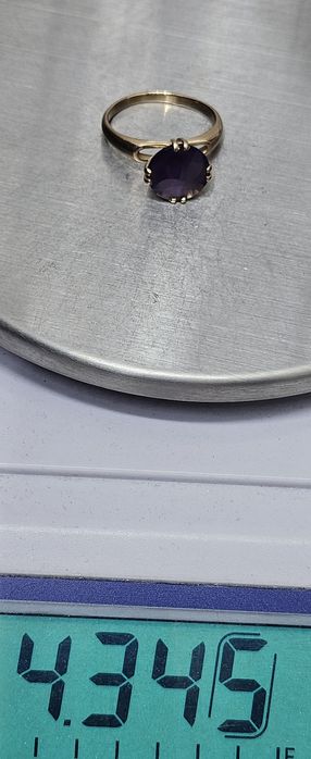 Золото красное желтое