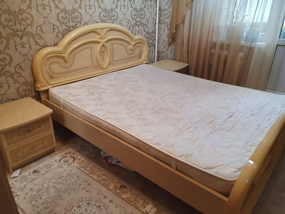 Спальный гарнитур