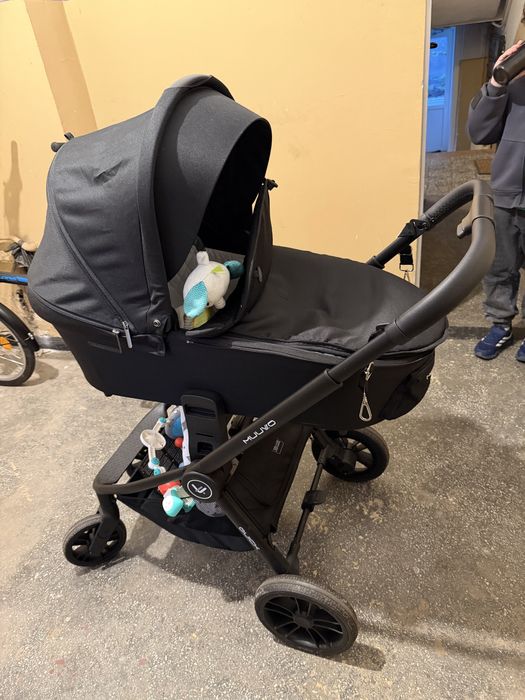 Set caruț sport cu landou Muuvo negru+accesorii