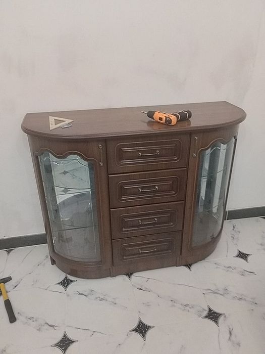 Разборка и сборка мебели.