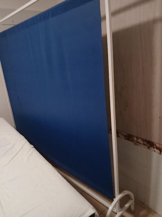 Продам кушетки,  ширма