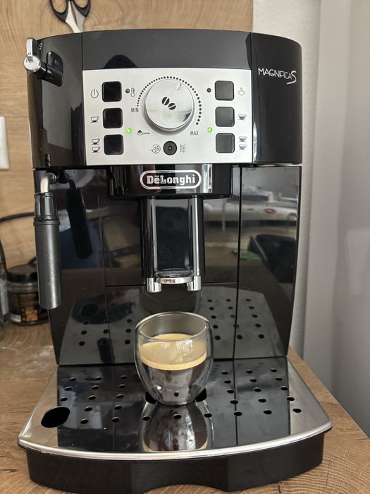 Кафемашина Delonghi ECAM22.115.B