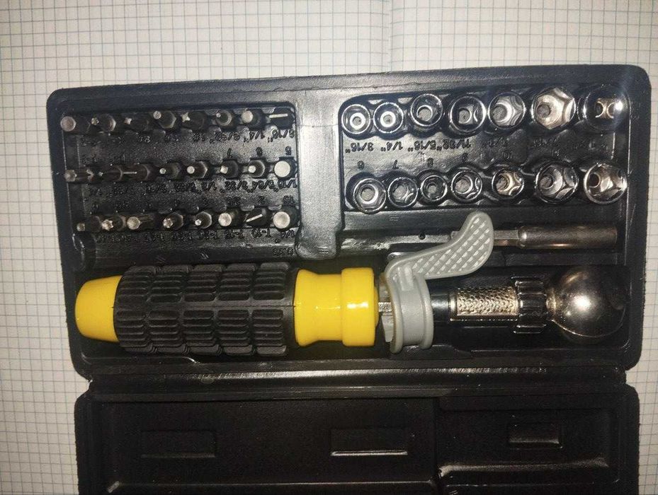 набор инструментов насадки и головки