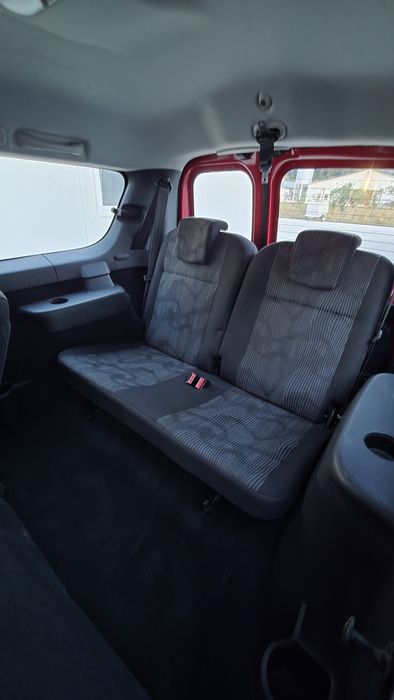 Dacia Logan mcv Laureate/7 locuri/100.000km/1.6 benzină/an 2010  Import Germania