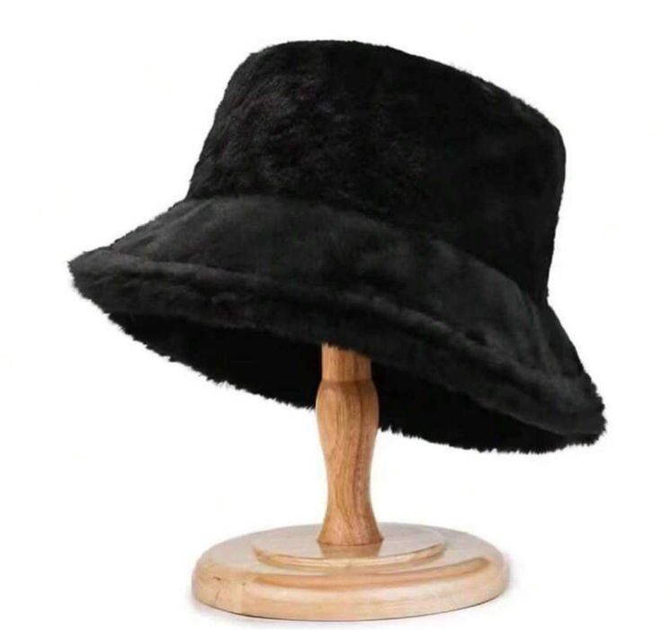 Дамска шапка тип Teddy Bear