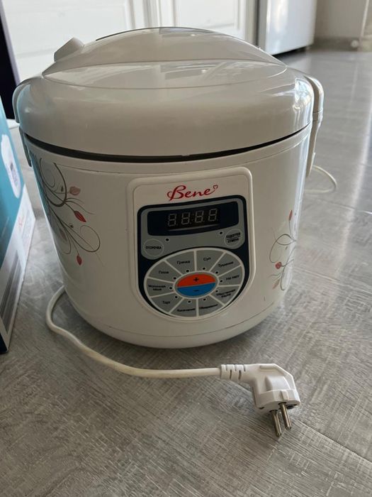 Продам мультиварку