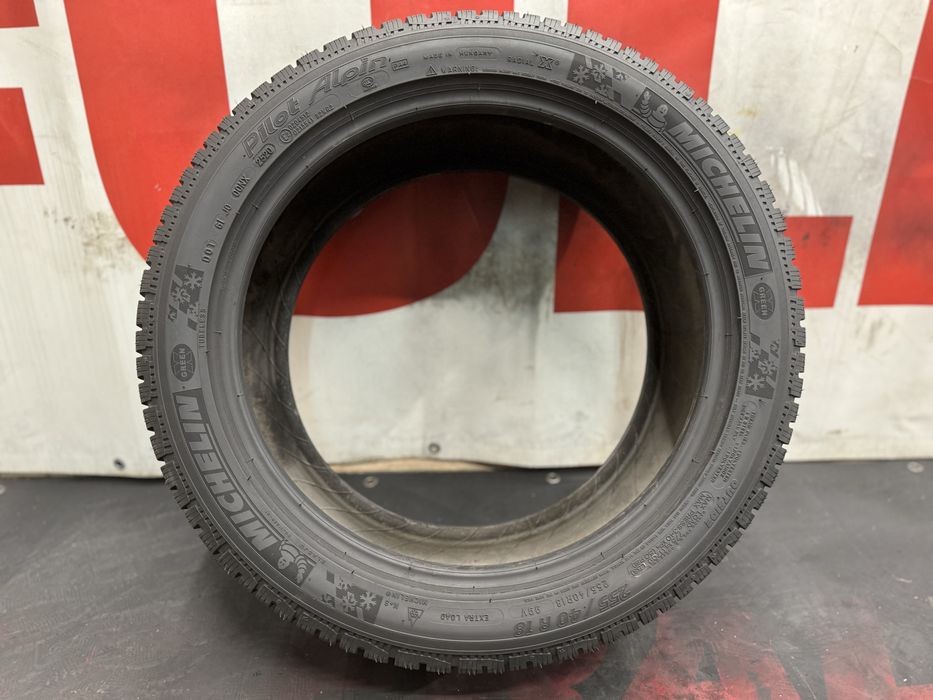 255 40 18, Зимна гума, Michelin PilotAlpinPA4, 1 брой