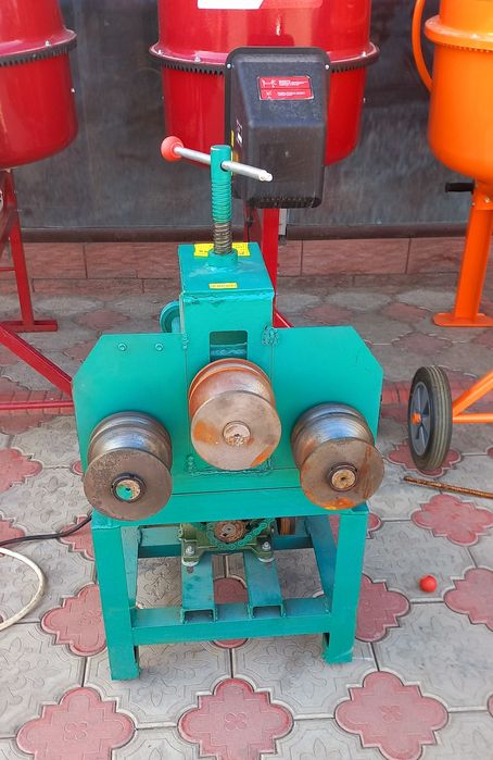 Трубогиб электрический