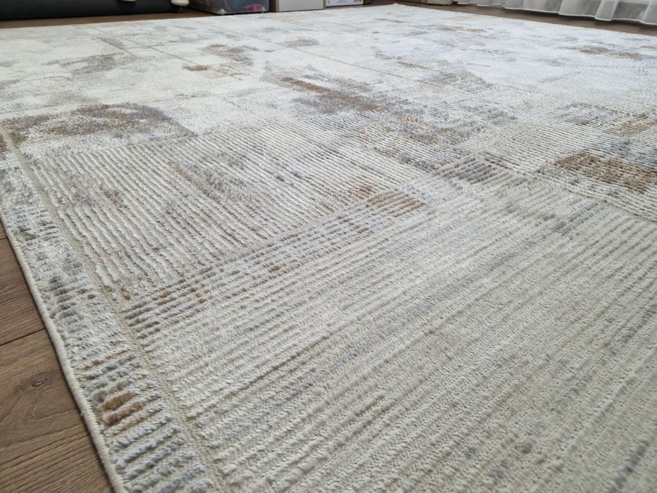 Продам ковёр 2,5м /2, 8м