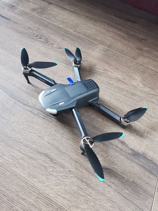 DragonFLY RoHSTM Сгъваем GPS дрон