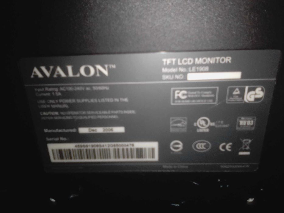 Компютърни монитори клавиатури ,мишки