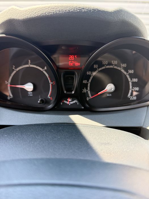 FORD Fiesta 2011 — imagine 2
