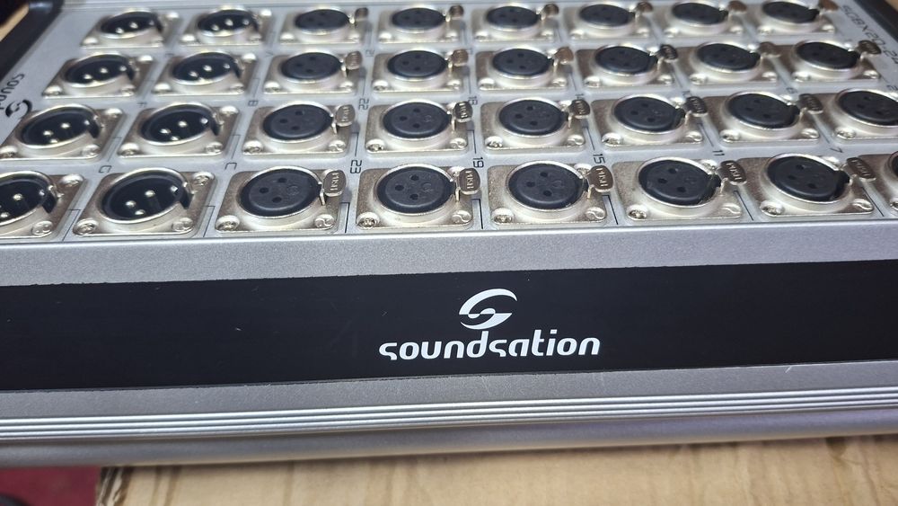 Стейдж бокс 24 входа x 8 изхода 30м. SGBX20-2408