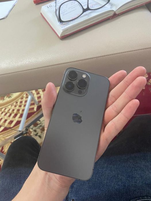 iPhone 13 pro …………………………