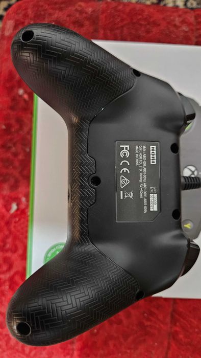 Контролер Horipad Pro (Xbox Series X/S - Xbox One)