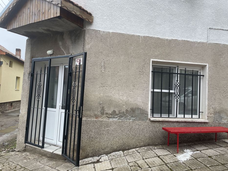 Дава се под наем Магазин в с. Сестримо, Област Пазарджик - 55 кв.м за 199.41 € - Снимка #11
