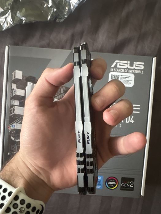 Kit 16GB DDR4 Kingston Fury RGB 3200Mhz CL16 (2x8GB)