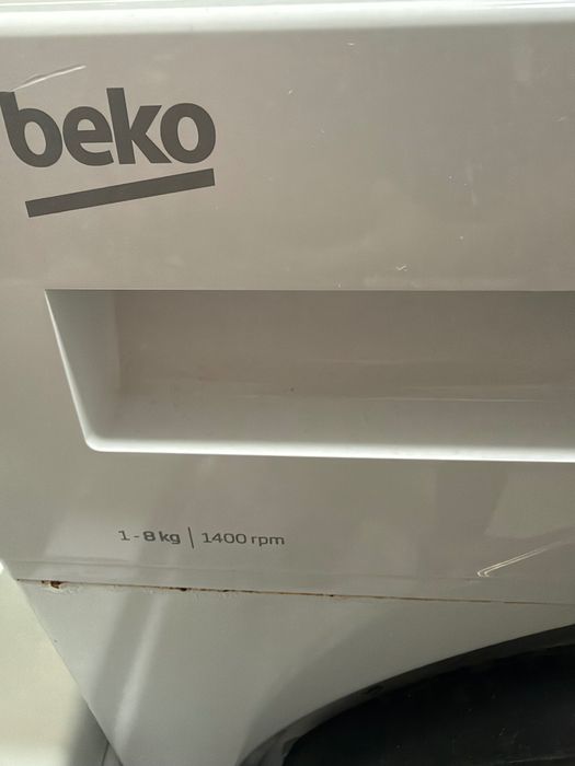 Vând mașină de spală Beko
