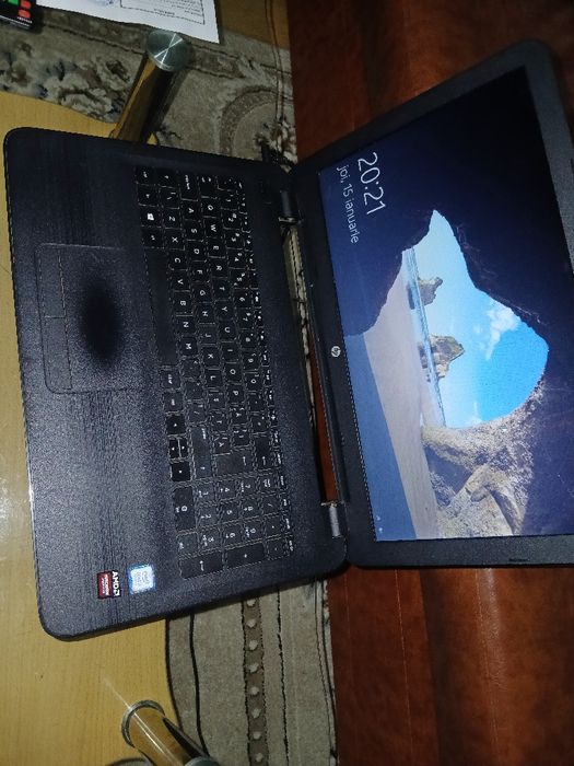 Vând Laptop, HP negru