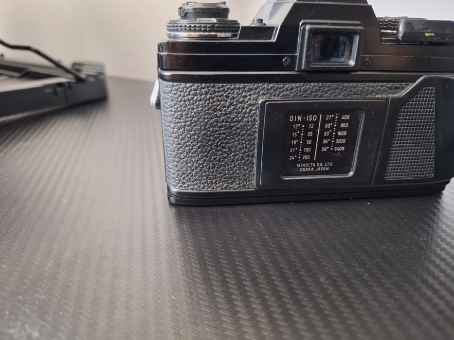 Minolta X-700+50mm f1.7 MD