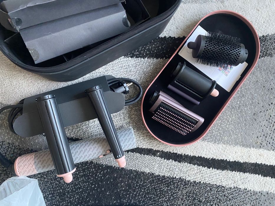 Dyson AirWrap i.d. HS08 мултистайлър чисто нов маша