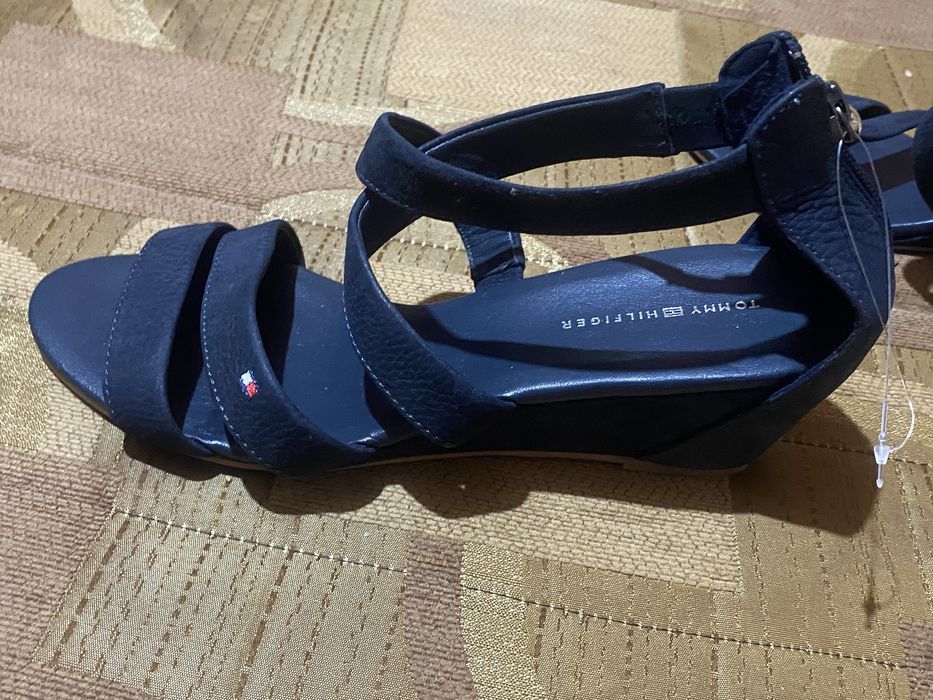 Sandale Tommy Hilfiger, piele naturala