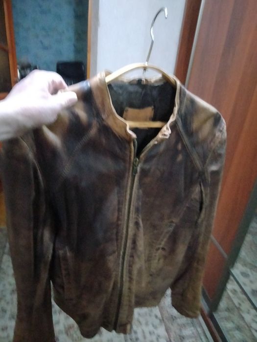 Продам кожаную куртку