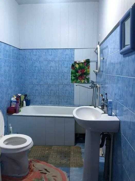 Продаётся квартира на Ц15 3/5/9 площадь 72м2, метро Гафурв Гуляма