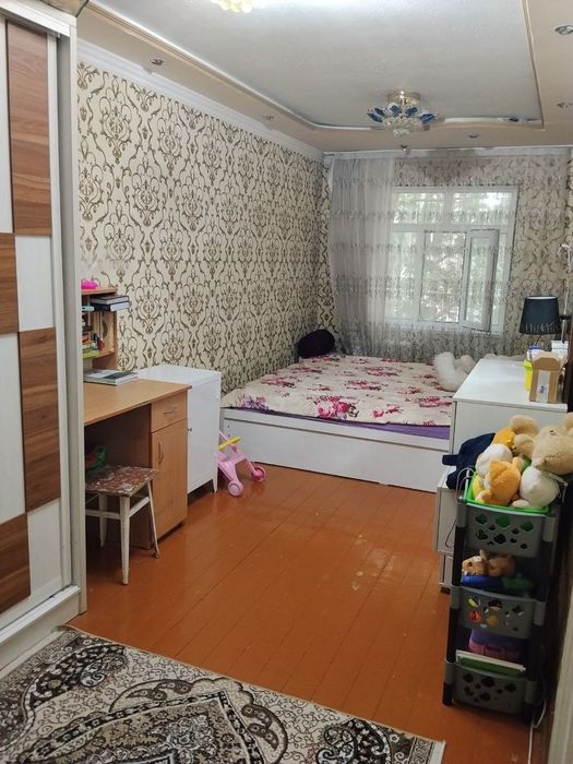 Uy sotiladi. Olmazor tuman Qora qamish1/1 3/4/5. 68000$ faqat naxtga