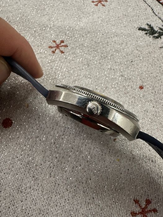 Heuer calculator мъжки часовник от 70те.Хронограф.Часовника е винтидж.